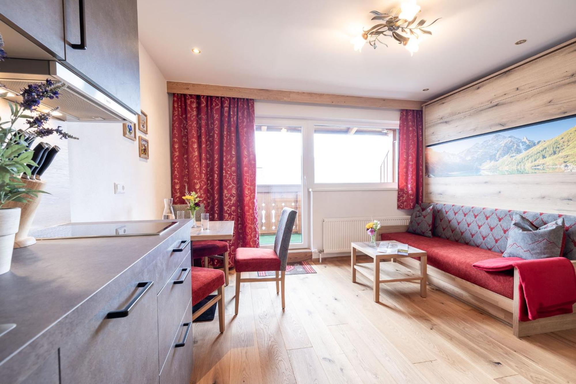 Oerglwirt Ferienwelt - Hotel Post Oerglwirt Mariapfarr Bilik gambar