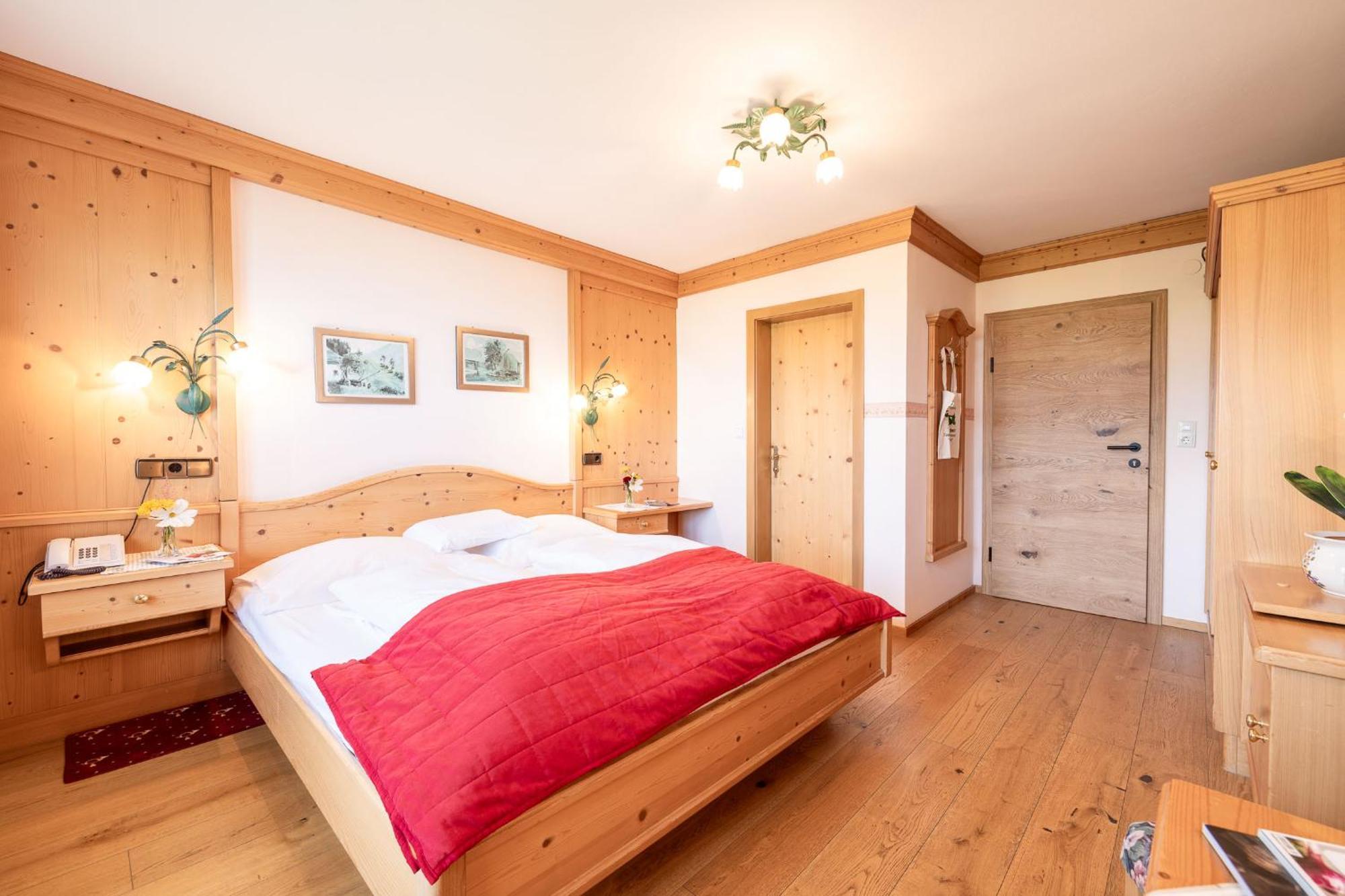 Oerglwirt Ferienwelt - Hotel Post Oerglwirt Mariapfarr Bilik gambar