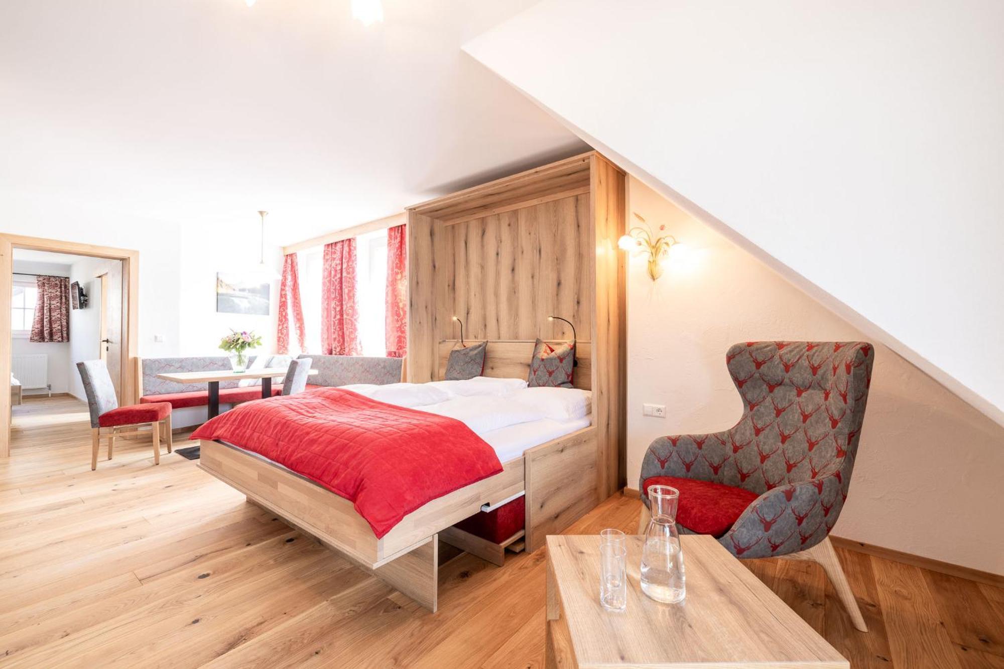 Oerglwirt Ferienwelt - Hotel Post Oerglwirt Mariapfarr Luaran gambar